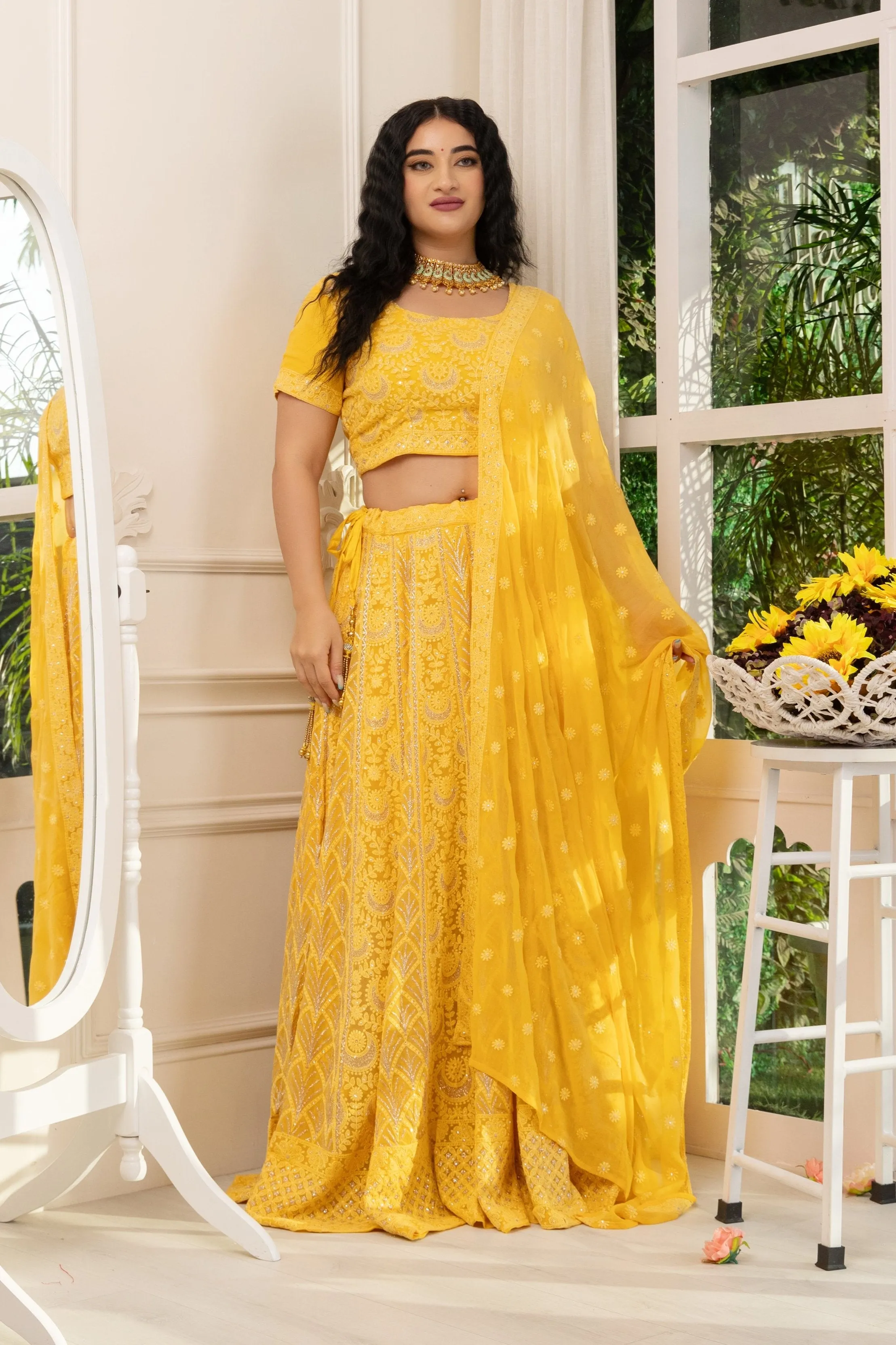 Ambar Alankar Lucknowi Lehenga