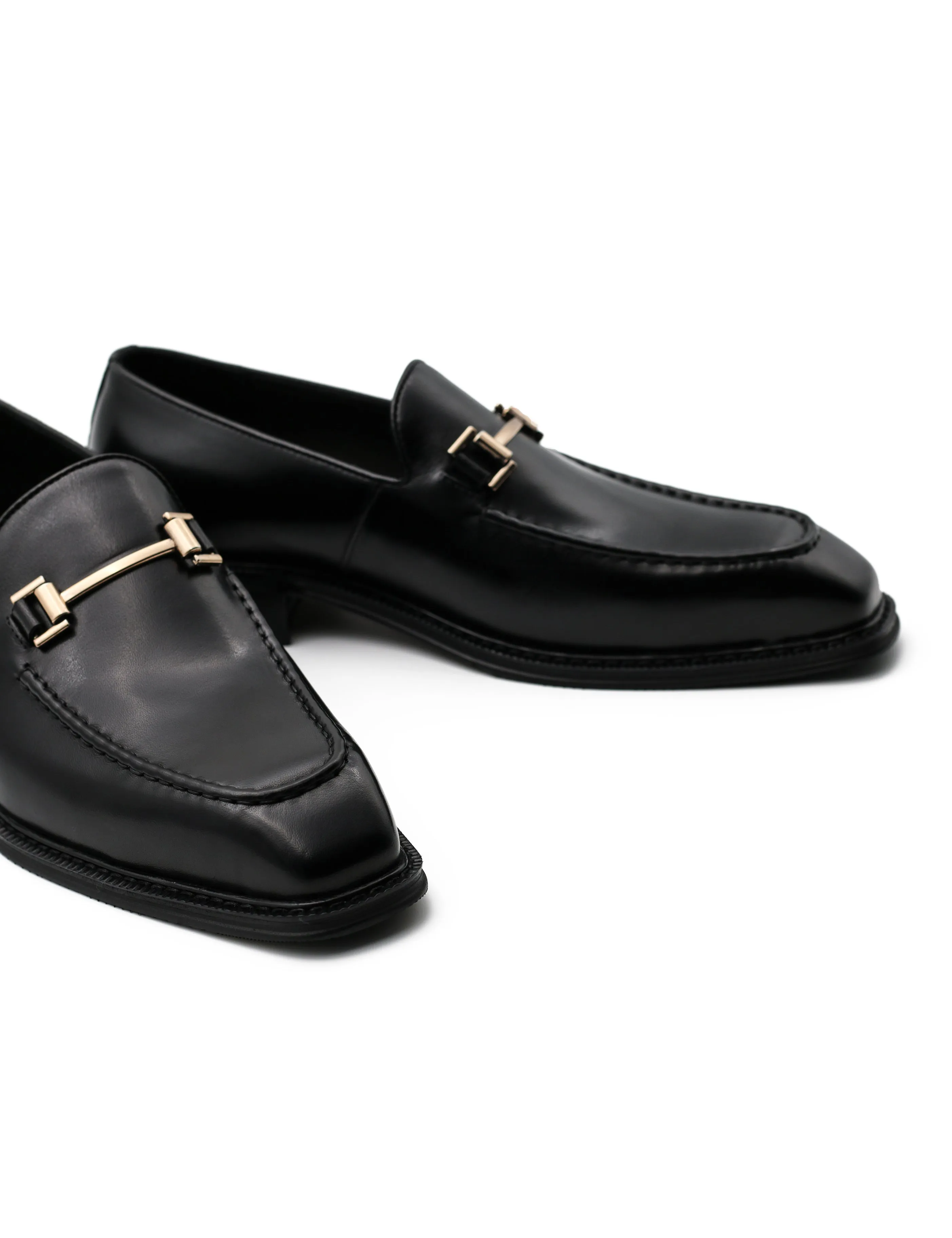 BLACK POLISHED LEATHER SNAFFLE BIT DRESS LOAFERS