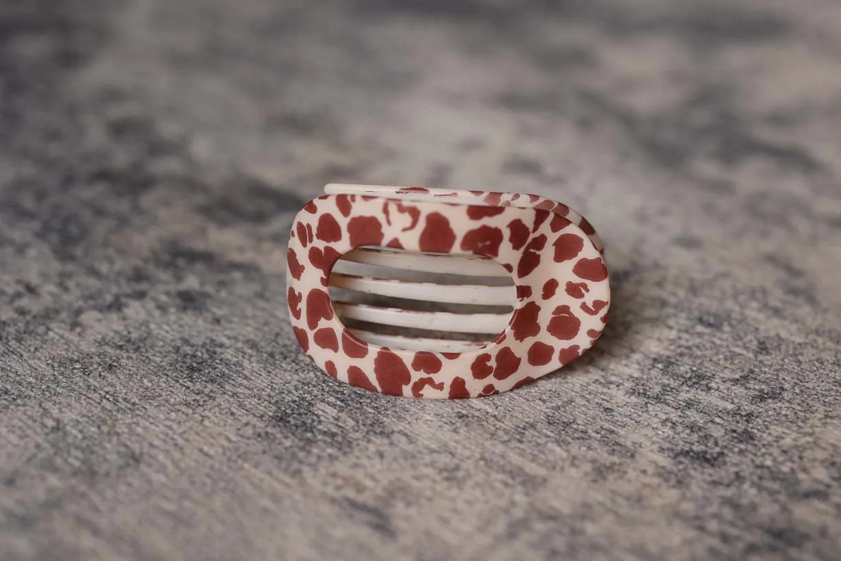 Brown Oval Hair Clip