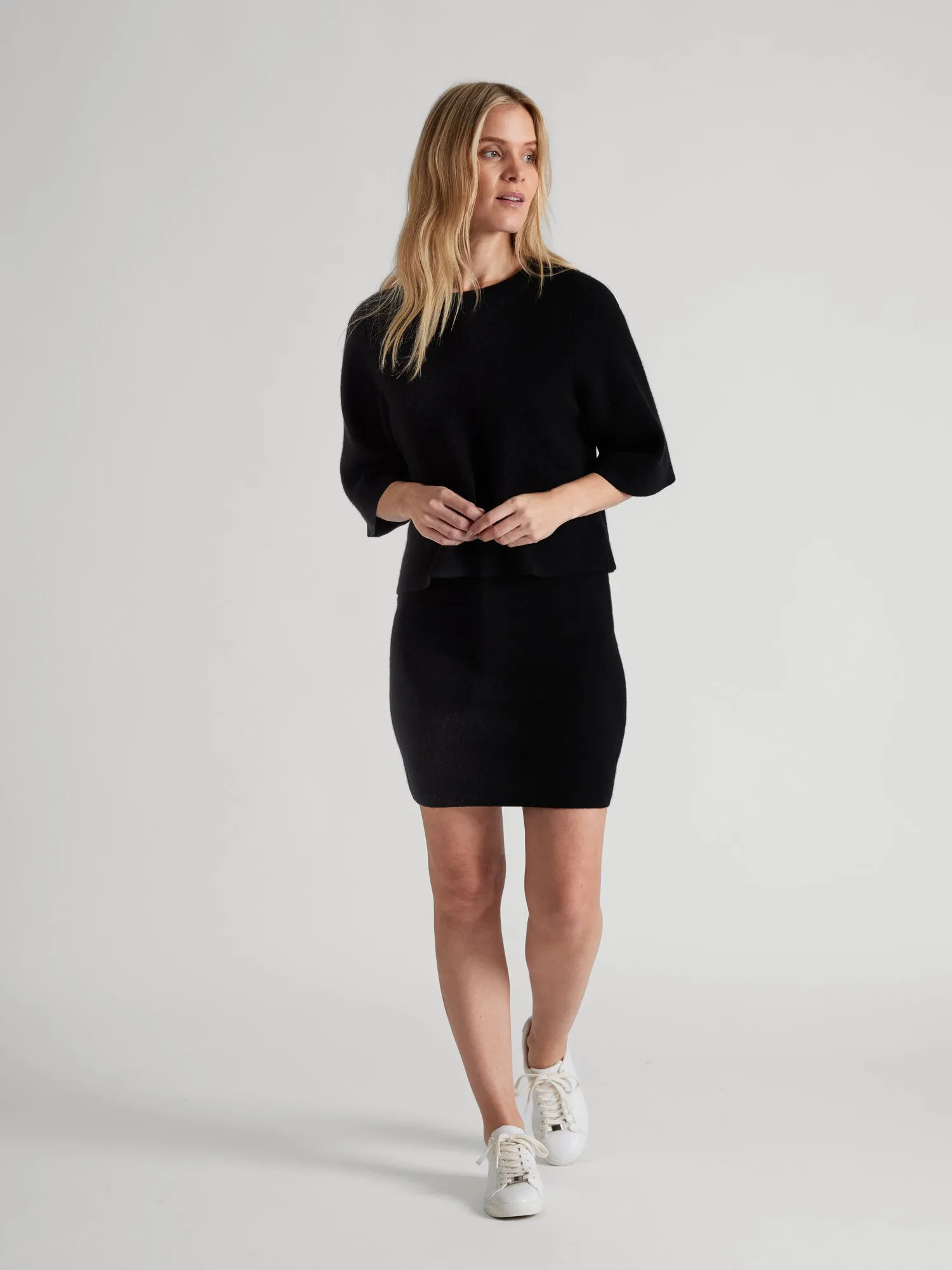 Cashmere skirt "Olava" - black