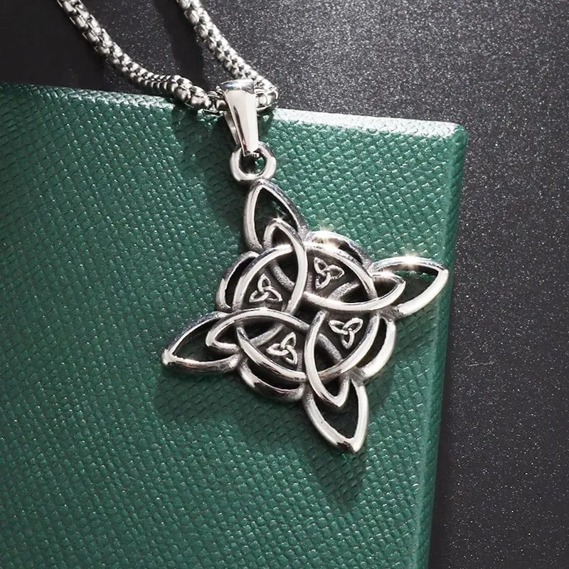 Collier "Vie Éternel" noeud de la trinité celtique