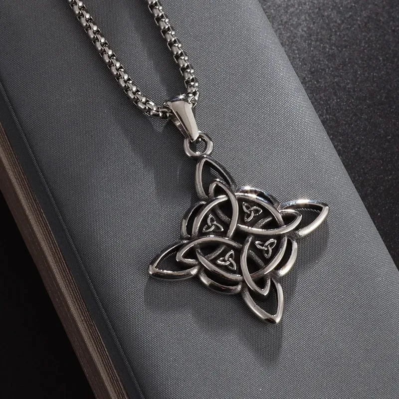 Collier "Vie Éternel" noeud de la trinité celtique