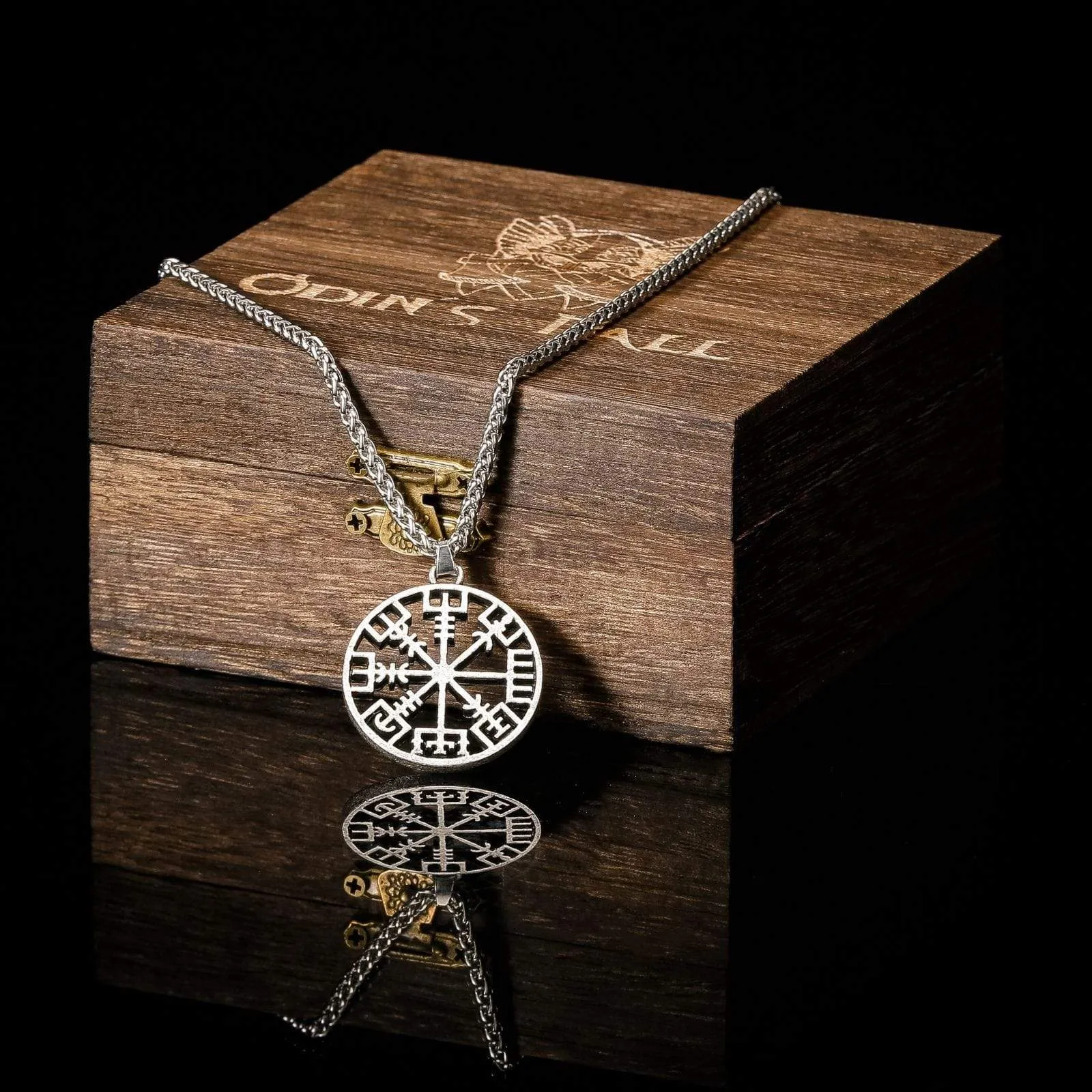 Collier Viking Boussole du Vegvisir