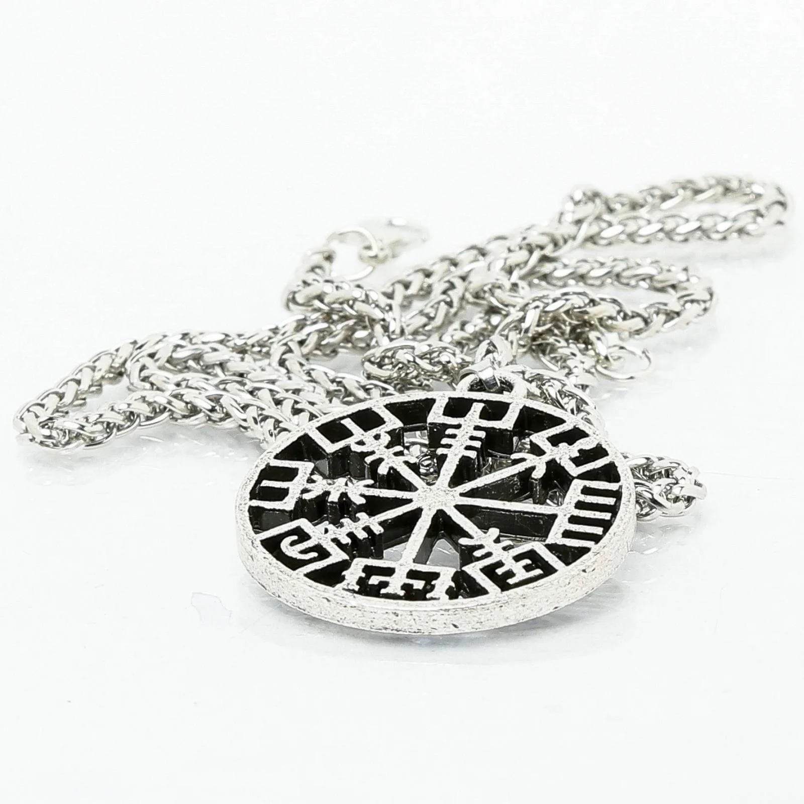 Collier Viking Boussole du Vegvisir