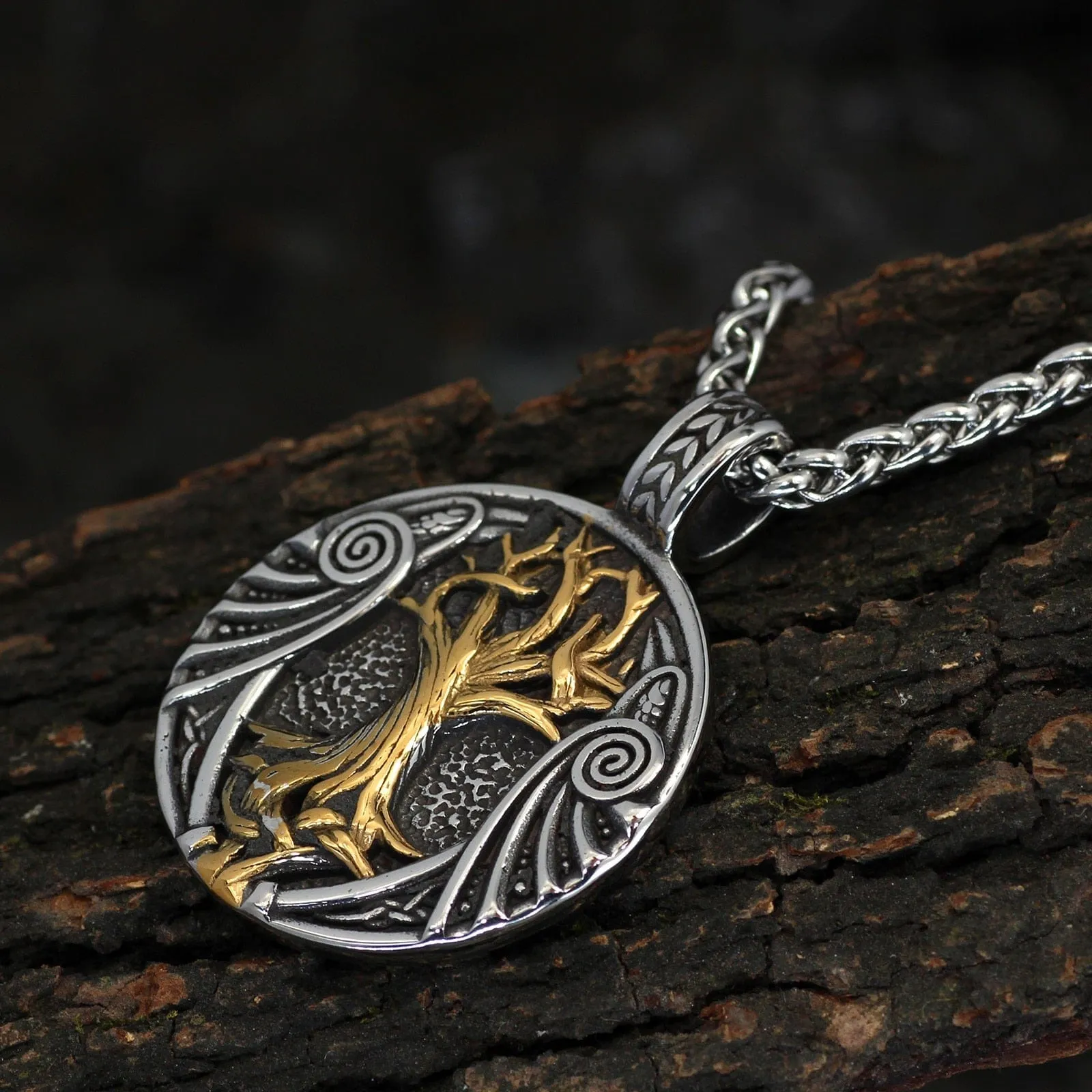 Collier Viking "Pendentif de l'Arbre des Mondes"