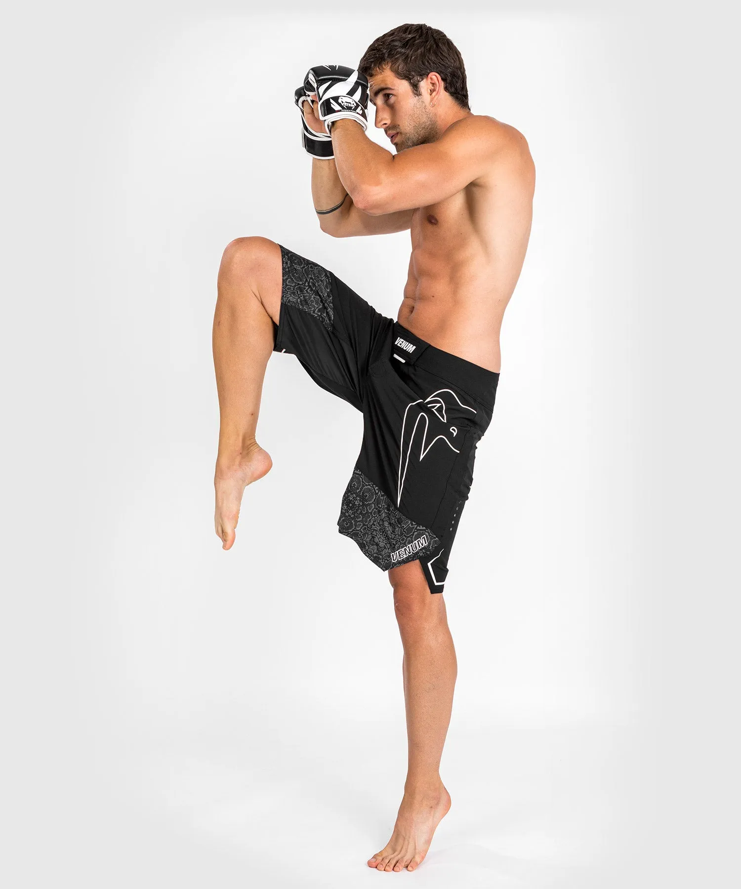 Fightshorts Light 4.0 Venum - Black/White