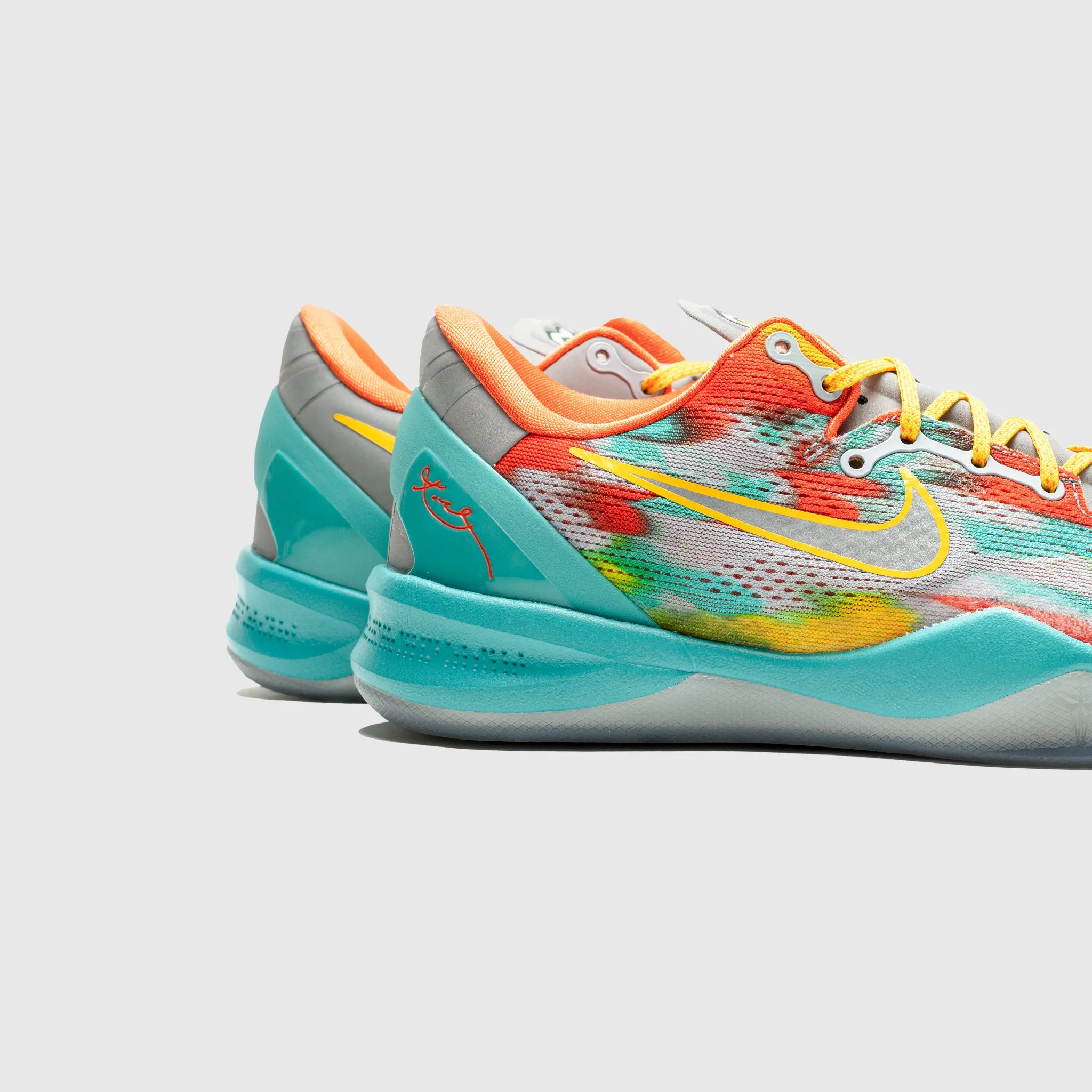 KOBE 8 PROTRO "VENICE BEACH"