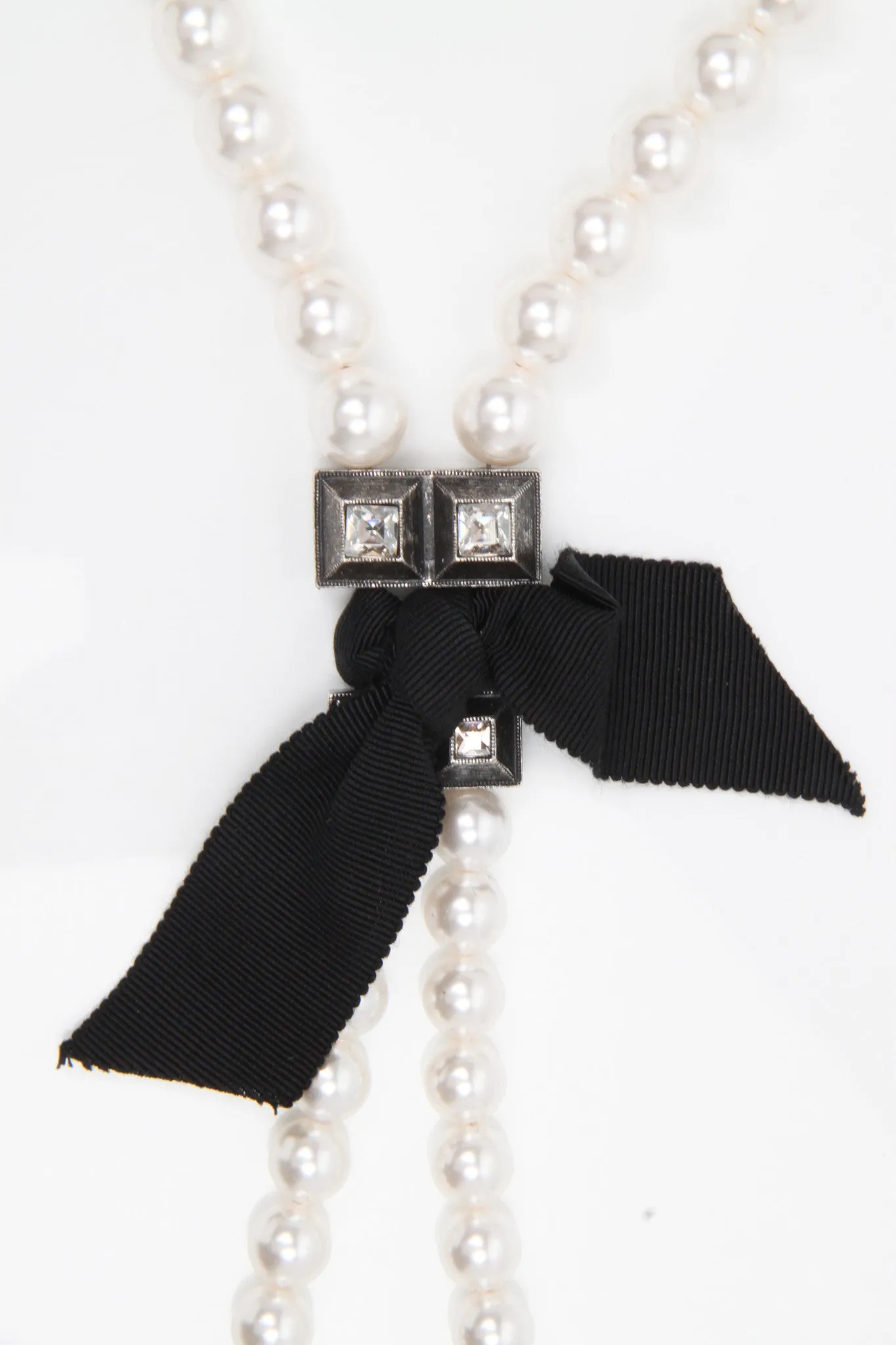 Long Pearl Royales Necklace