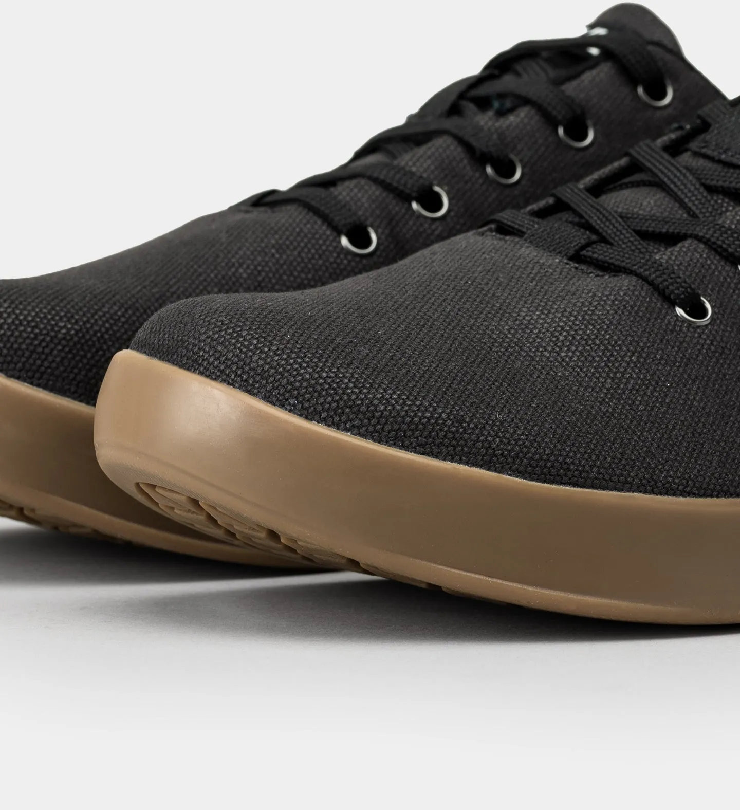 Men's Gum Canvas Trainer