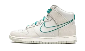 Nike Dunk High First Use Light Bone Green Noise