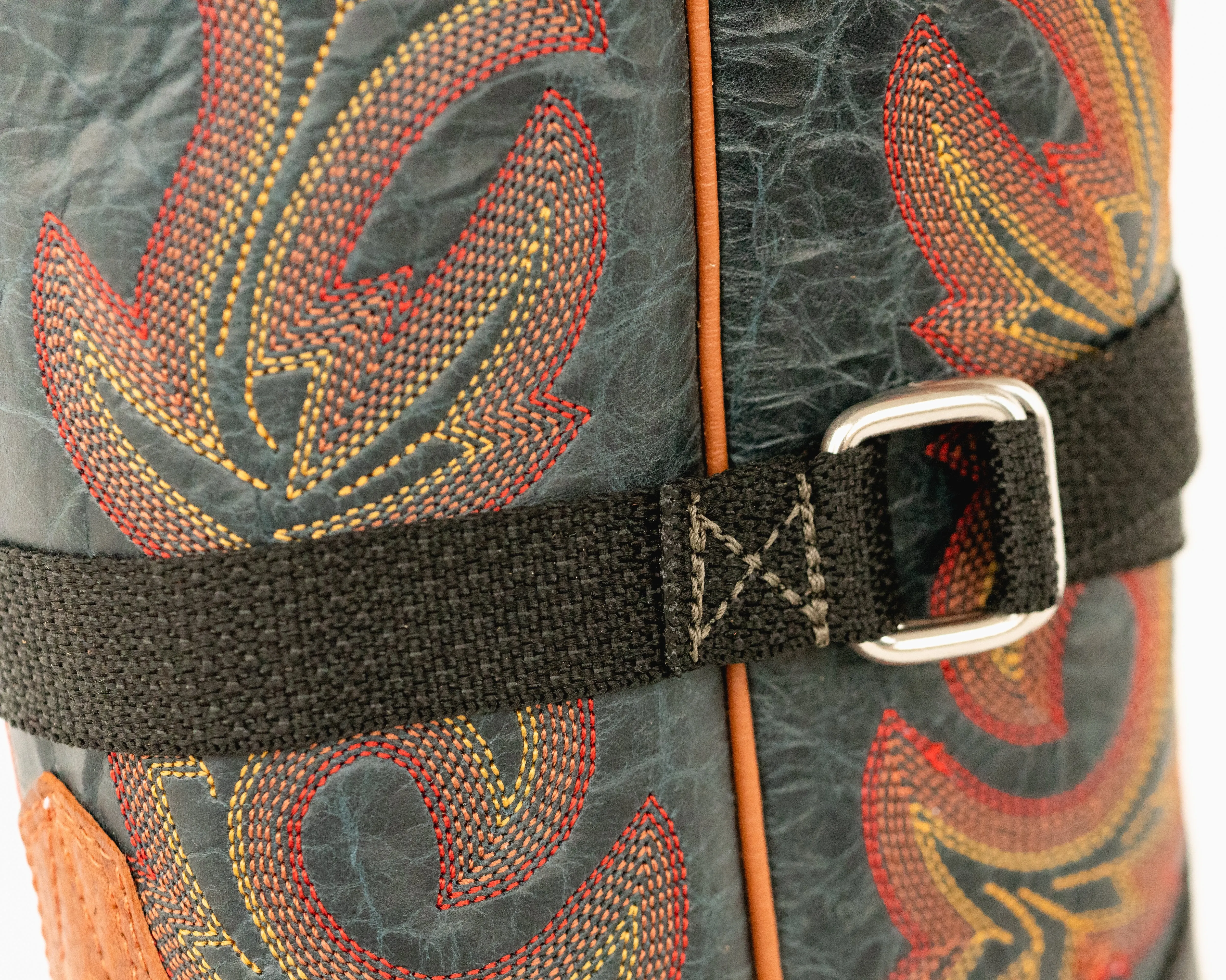 Nylon Spur Strap Package