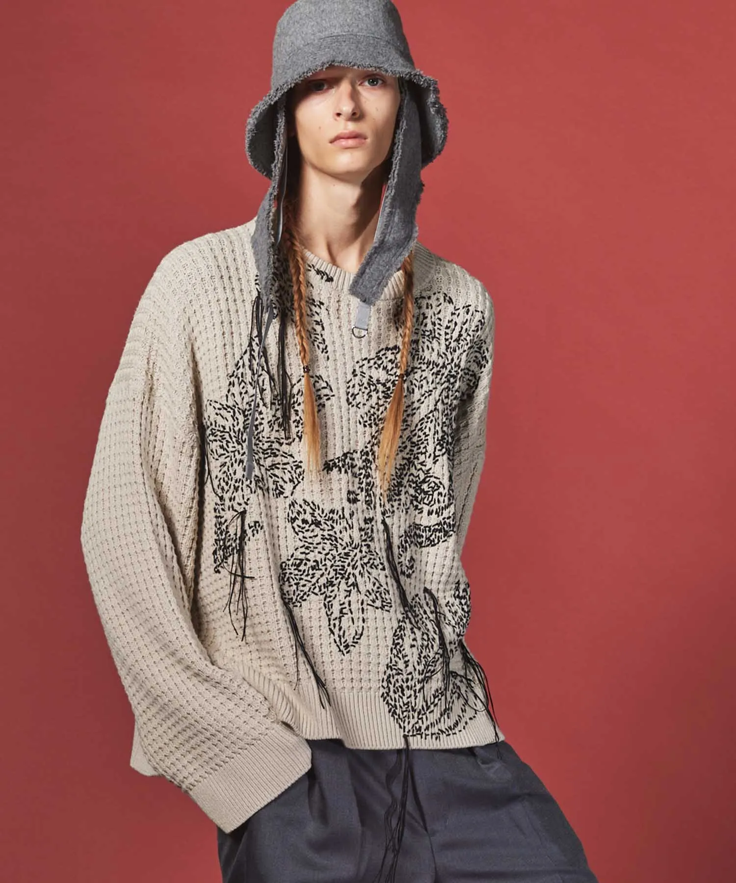 Oni-Waffle Hand Stitch Botanical Embroidery Prime-Over Crew Neck Knit Pullover