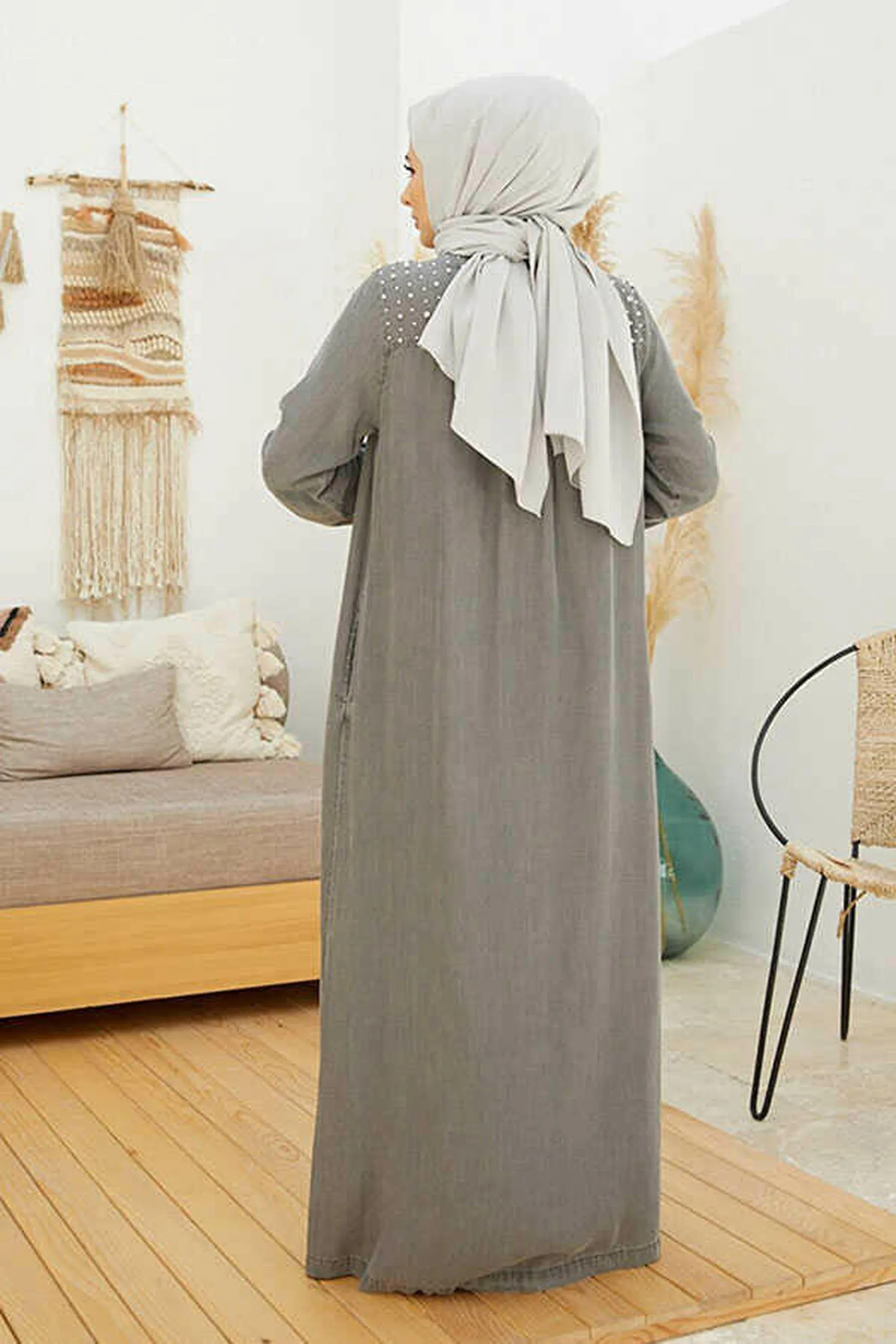 Pearl Decorated Muslim Abaya - Traditional Islamic Clothing for Women - Stylish Gray Abaya with Front Zipper