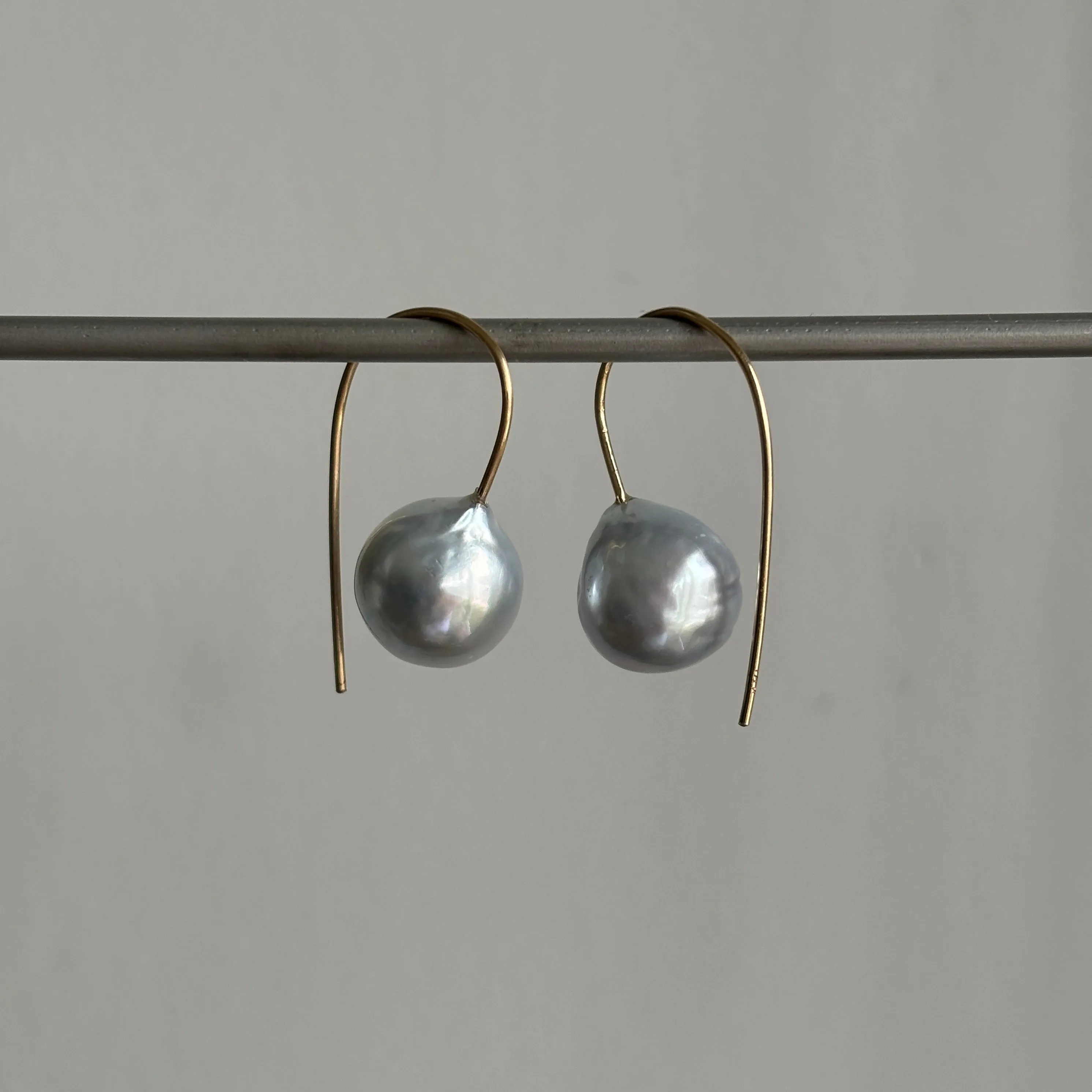 Silver Baroque Pearl Minimalist Earrings