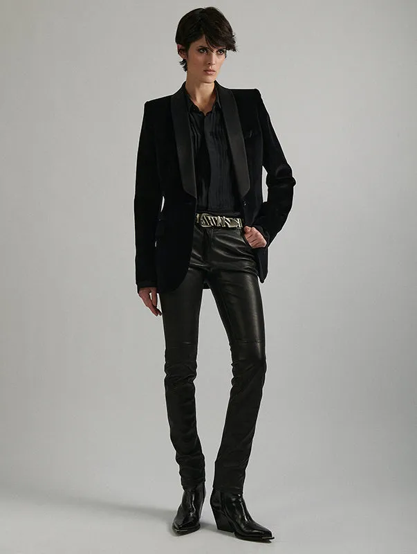 Slim-fit pants in black stretch leather