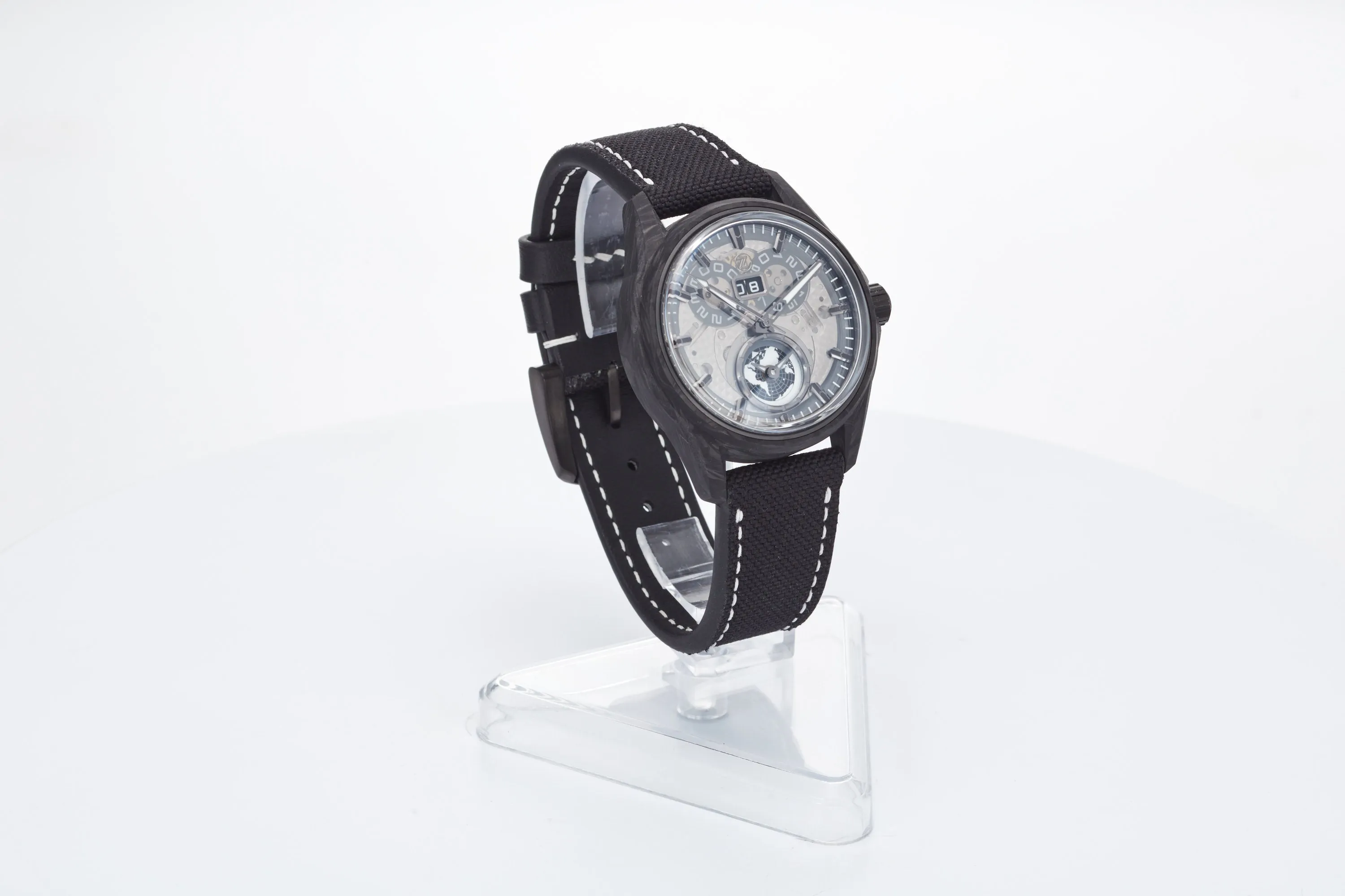 Spearfish Dual Time Carbon 'Moonscape'