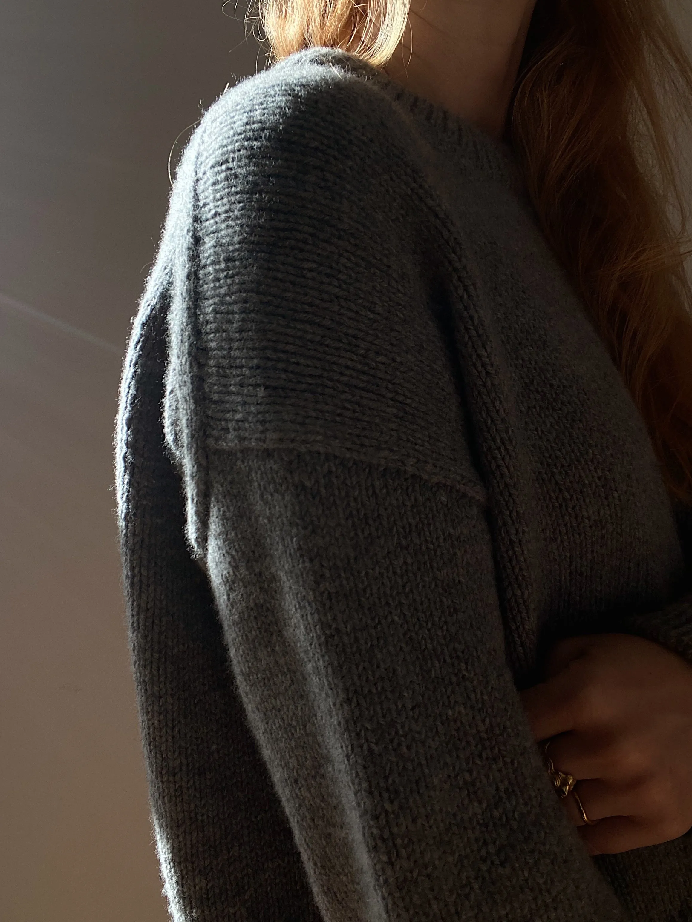 Sweater No. 23 - DEUTSCH