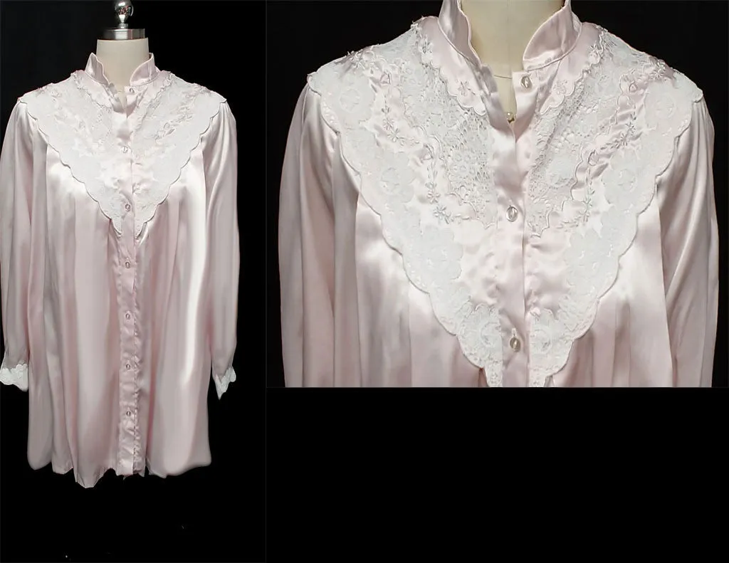 *VINTAGE SARA BETH BRIDAL GLEAMING SATIN POET'S SHIRT NIGHTGOWN WITH EXQUISITE LACE & EMBROIDERY